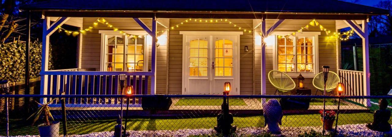The Retreat Log Cabin サドベリー エクステリア 写真