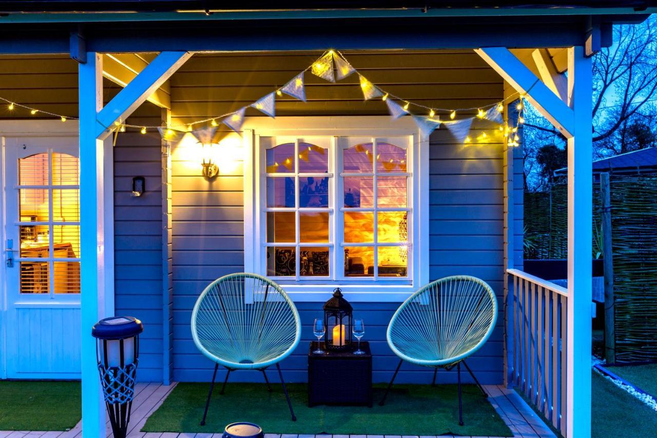 The Retreat Log Cabin サドベリー エクステリア 写真