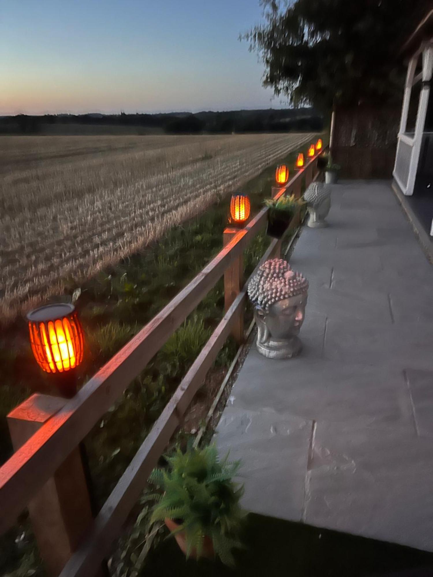 The Retreat Log Cabin サドベリー エクステリア 写真